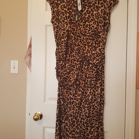 Dress - Picture 2 of 9